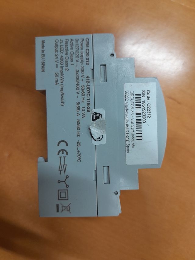 CIRCUTOR CEM C20 - Contador trifásico.