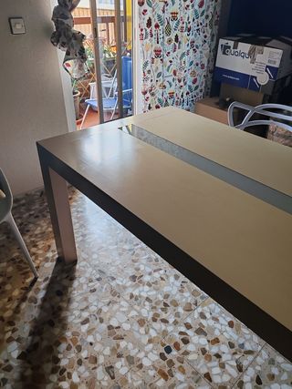 Mesa comedor beige extensible madera-cristal