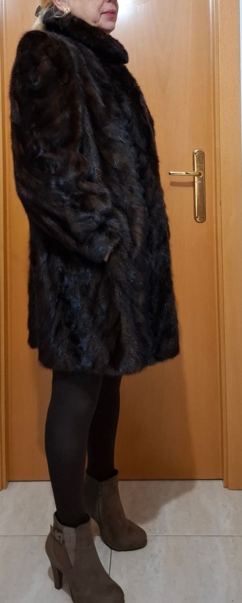 Abrigo corto tipo  V.Y.S..O. N.  marrón