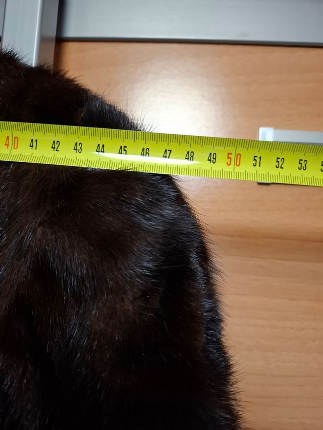 Abrigo corto tipo  V.Y.S..O. N.  marrón