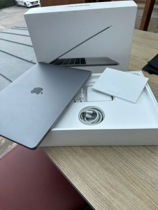 MacBook Pro 13" Gris Plata
