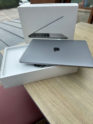 MacBook Pro 13" Gris Plata