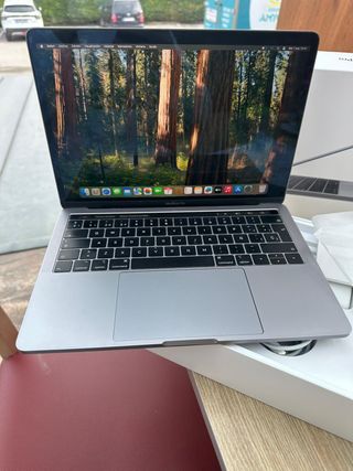 MacBook Pro 13" Touch Bar Gris