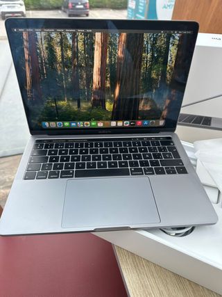 MacBook Pro 13" Touch Bar Gris