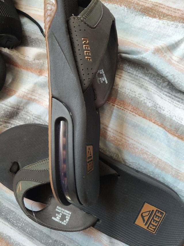 Sandalias REEF marrón-verde