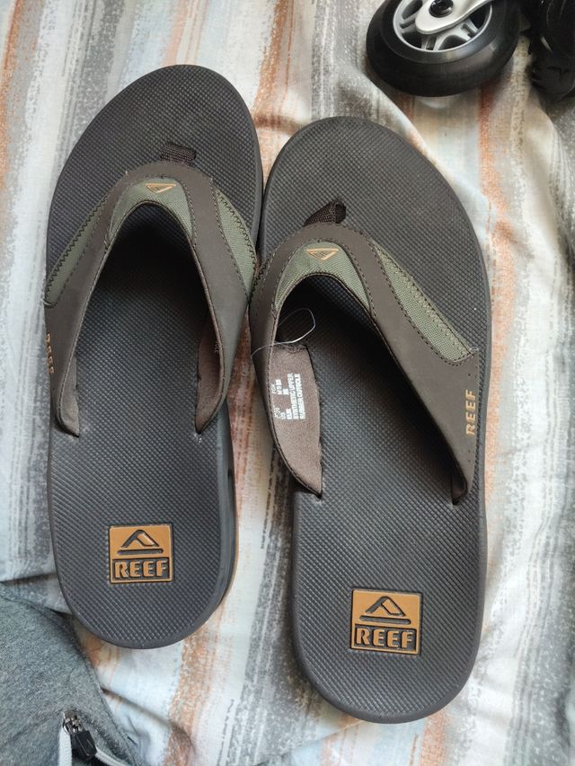 Sandalias REEF marrón-verde