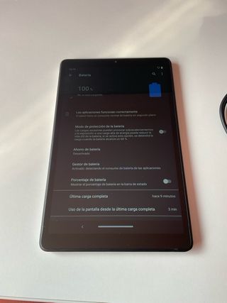 Lenovo Tab M8 - Negra y Plateada