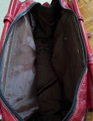 Bolso de cuero colo burdeos 