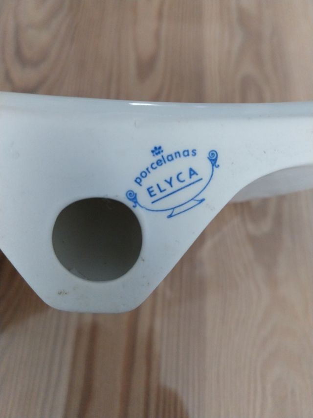 Hino de cerâmica galega