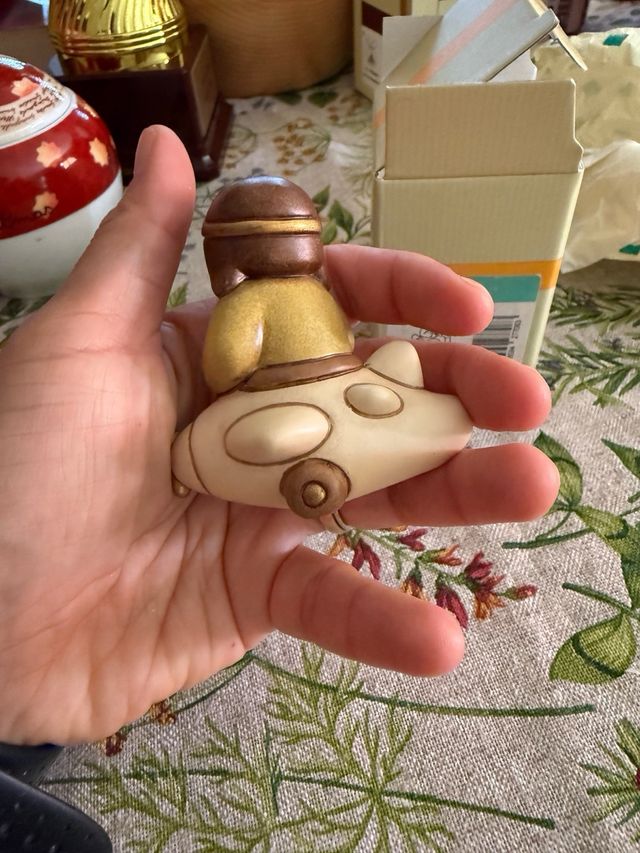 Thun Bimbo Pilota Aereo