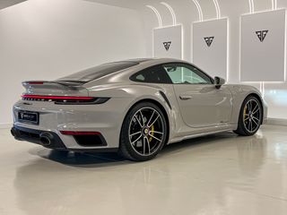 Porsche 911 Turbo S 3.7 650cv PDK Nacional