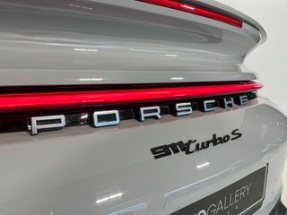 Porsche 911 Turbo S 3.7 650cv PDK Nacional