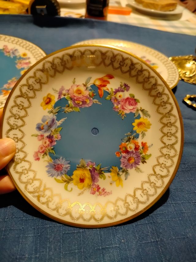 Alzata 3 piani | Porcellana e metallo