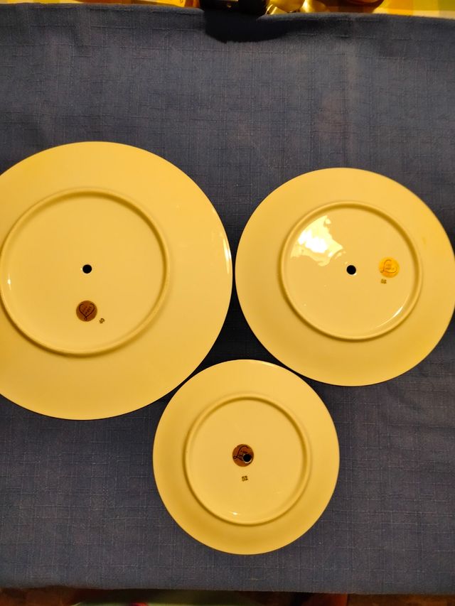 Alzata 3 piani | Porcellana e metallo