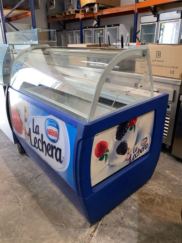 Vitrina Helados La Lechera