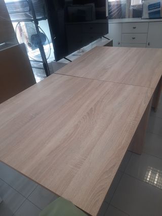 Mesa extensible de madera - beige