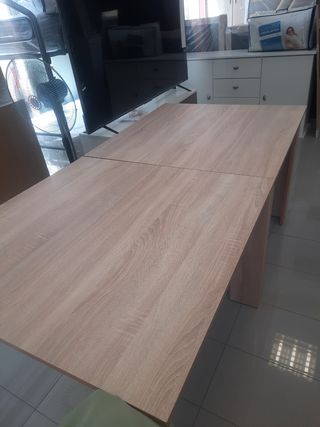 Mesa extensible de madera - beige