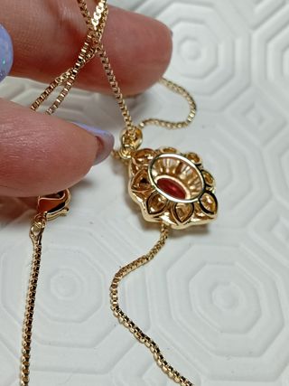 Collana oro con pendente rosso