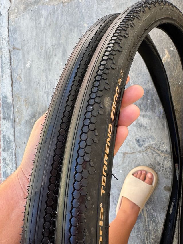 Cubiertas/ neumaticos Gravel 700x35c