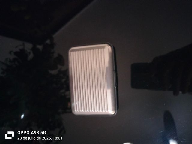 Billetera metálica gris - Hombre