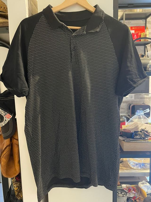 Polo negro - blanco hombre