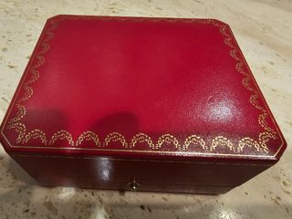 Segmento de 6 eslabones Cartier Must 21 mas caja