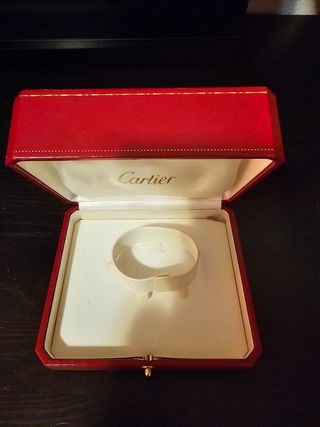 Segmento de 6 eslabones Cartier Must 21 mas caja