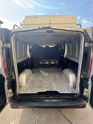 Opel Vivaro 2006 2.9 TDI