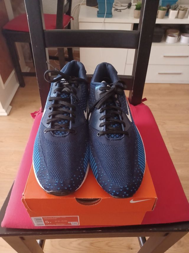 Zapatillas azu y blanco no ajutentica # 44 buen st