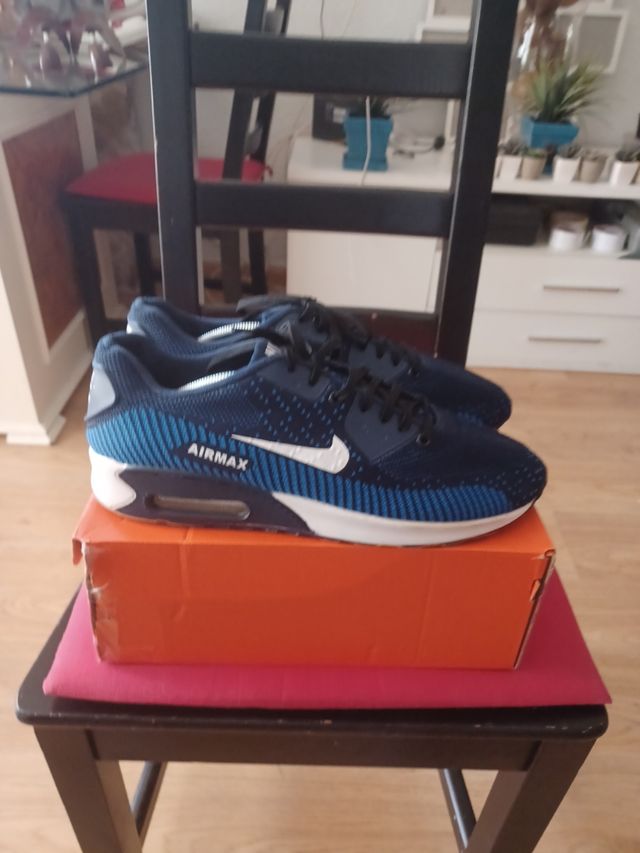 Zapatillas azu y blanco no ajutentica # 44 buen st