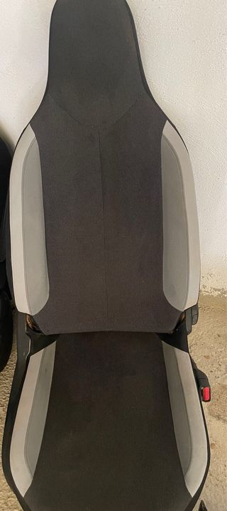 Asiento Toyota Aygo 2021 (Delantero Derecho)