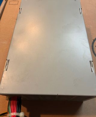 Fuente HIPRO HP-W700WC3