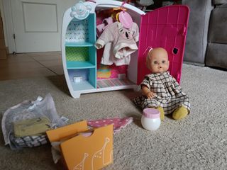 Armario Nenuco + Muñeco y Ropa