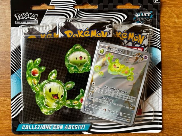 Pokémon Luce Nera - Set con Adesivi