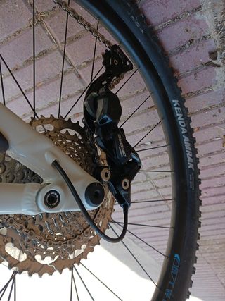 Bicicleta doble suspensión XL Marin, cuadro nuevo