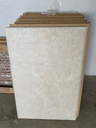 Suelo porcelánico antideslizante  6 cajas 15€/m