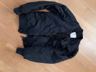 Cazadora bomber negra7-8años