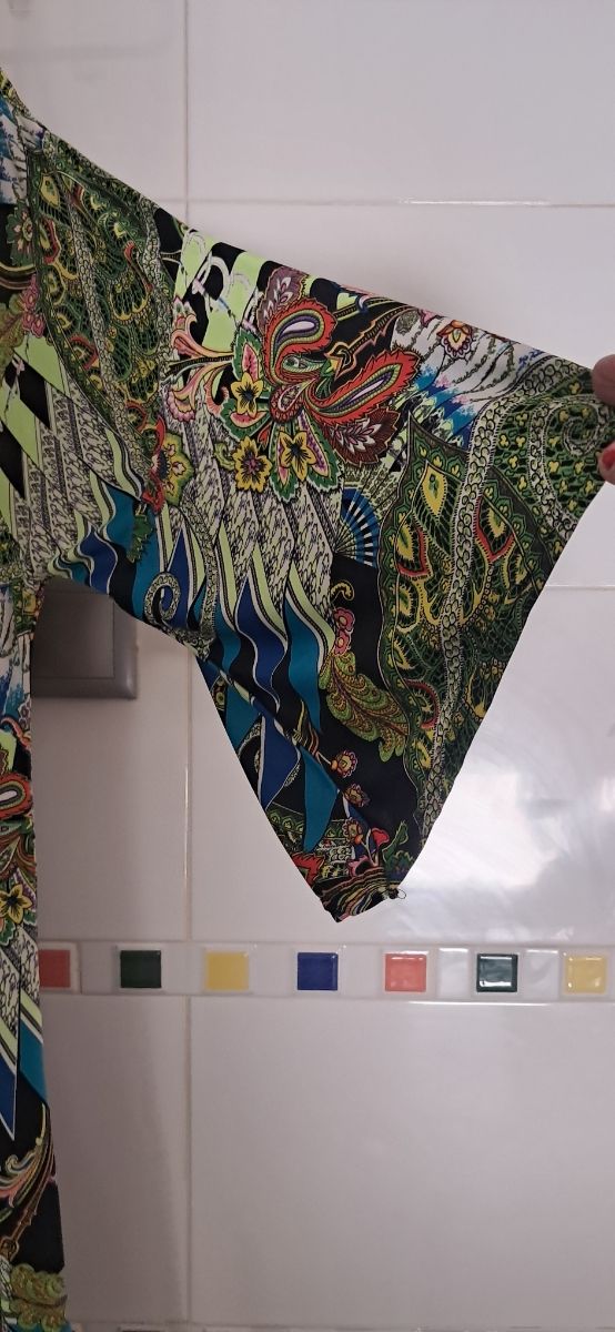 Vestido corto estampado multicolor