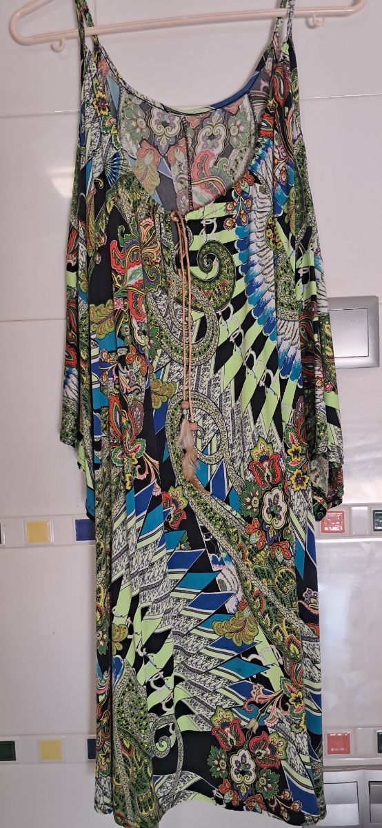 Vestido corto estampado multicolor