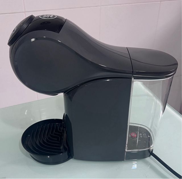 Cafetera Dolce Gusto Genio S Negra