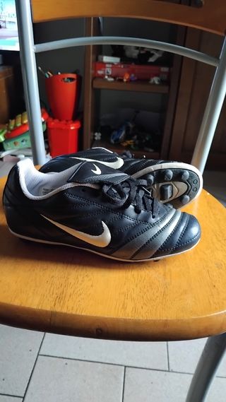 Scarpe calcio bimbo Nike tg 33