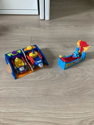 SuperZings: Lote vehículos,figuras,capsulas