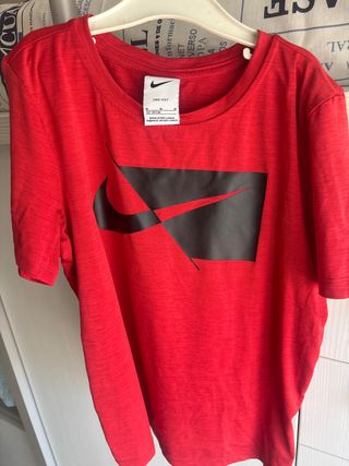 Camiseta Nike Dri-Fit M (137-147cm)
