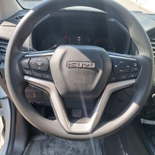 Isuzu D-Max N60 2023  * Impecable*