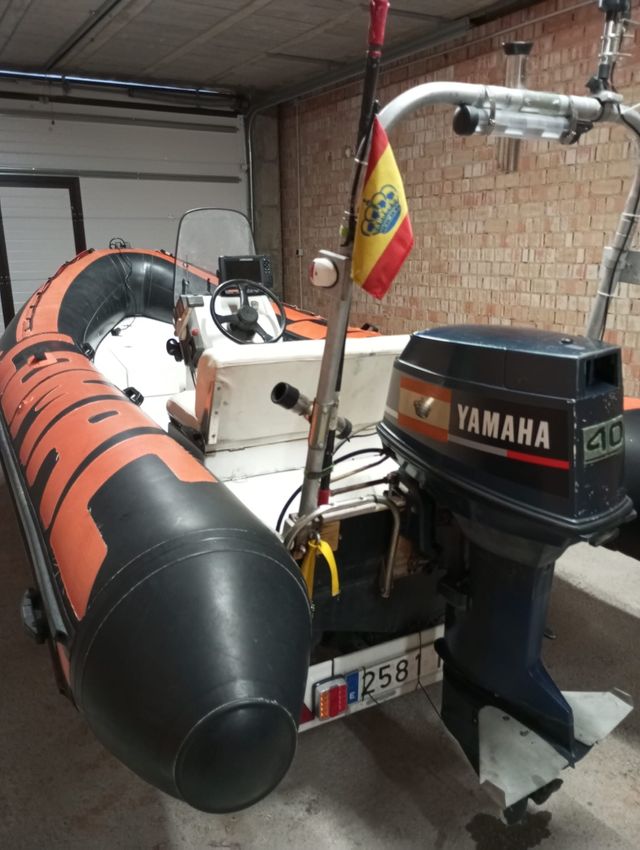 Lomac 4,60m: embarcación semirrígida