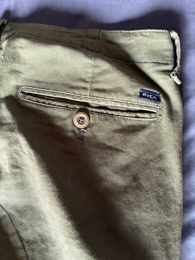 Pantalón RVCA W36. Verde Oliva.