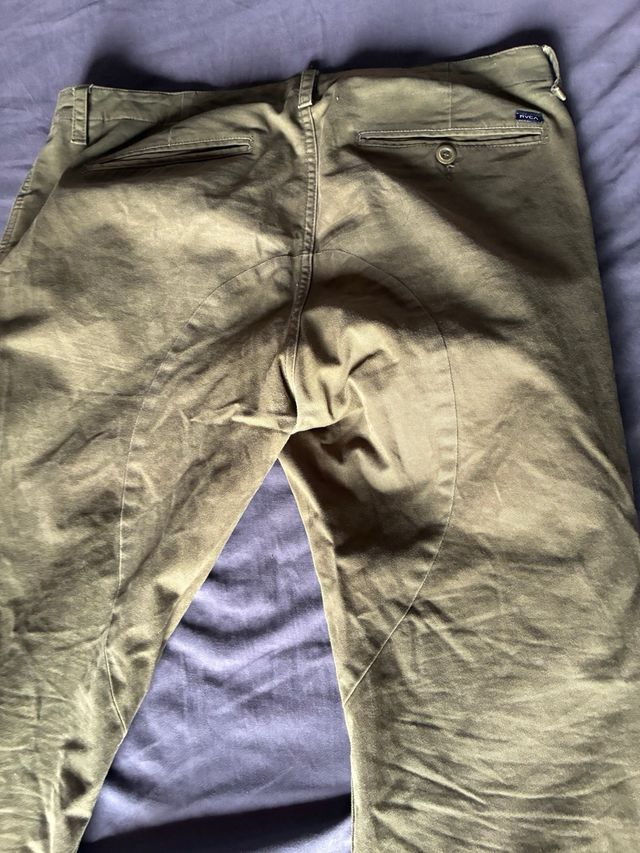 Pantalón RVCA W36. Verde Oliva.