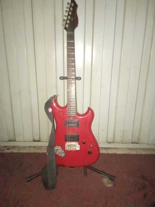 Guitarra Westone Concord + Soporte