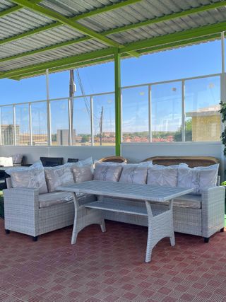 Sofá para jardin + mesa centro NUEVO