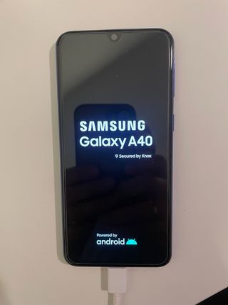 Samsung Galaxy A40 Azul- Impecable